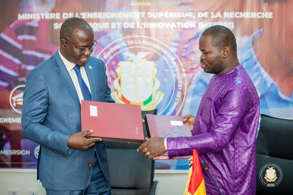 Signature d’une convention de partenariat entre le MESRSI et l’institut 2iE pour la formation d’experts Guinéens en ingénierie de l’eau et de l’environnement