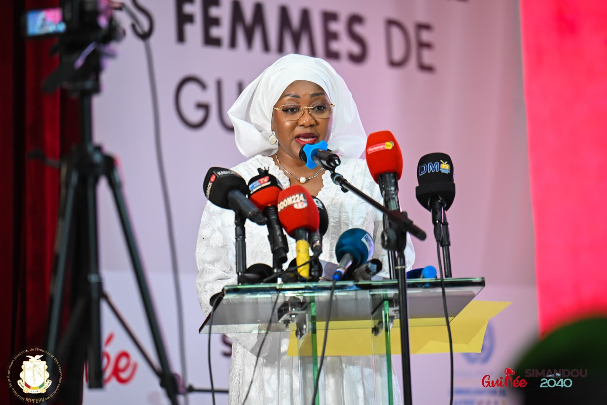 présentation des membres du Bureau-Pays du Conseil National des Femmes de Guinée